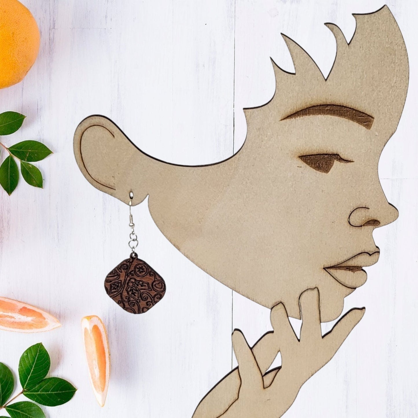 Boho Paisley Engraved Wooden Print Dangle Earrings - Artistic Wood Jewelry with Bohemian Flair