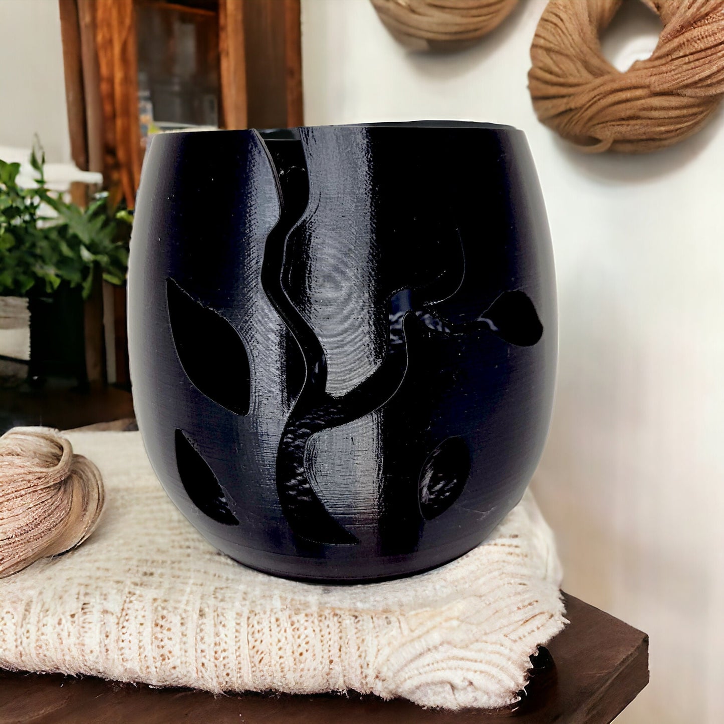 Sloth Yarn Bowl - 3D-Printed Knitting & Crochet Accessory, Fun Home Decor for Crafting Enthusiasts and Gift Ideas