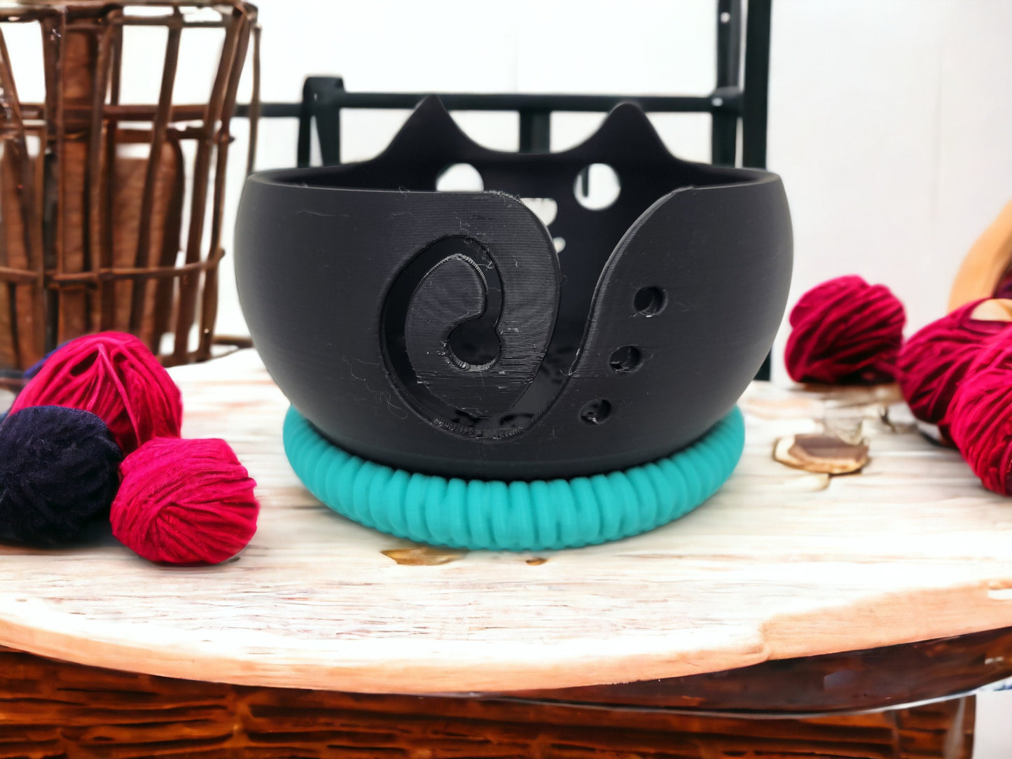 3D Printed Cat Yarn Bowl - Adorable Weighted Wool Organizer for Crocheting & Knitting Supplies, Gift for Cat Lovers