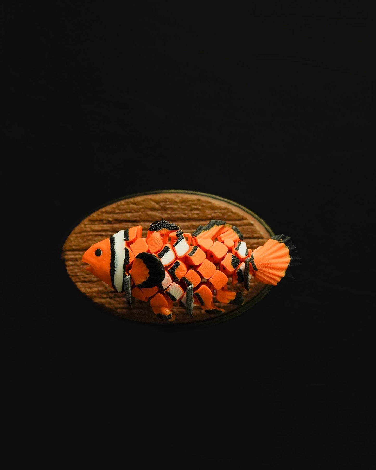 Clown Fish Articulated Fidget Toy - Marine Life Articulating Desk Decor - Ocean Unique 3D Printed Desk Toy - Colorful Educational Play Gift