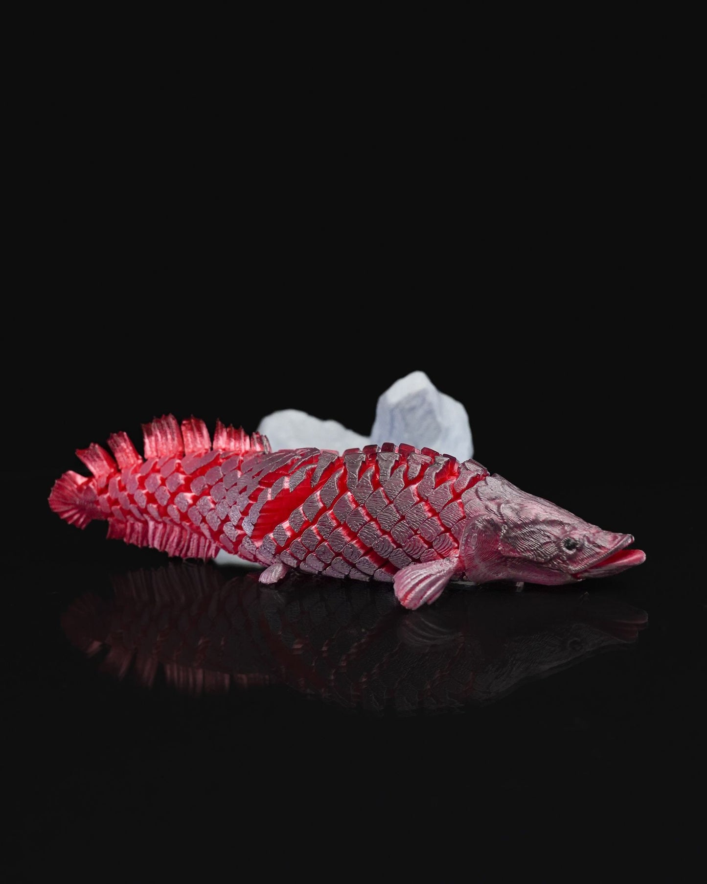 Pirarucu Fish Articulated Fidget Toy - Marine Life Desk Articulating Decor - Ocean 3D Printed Desk Toy - Colorful Educational Play Gift
