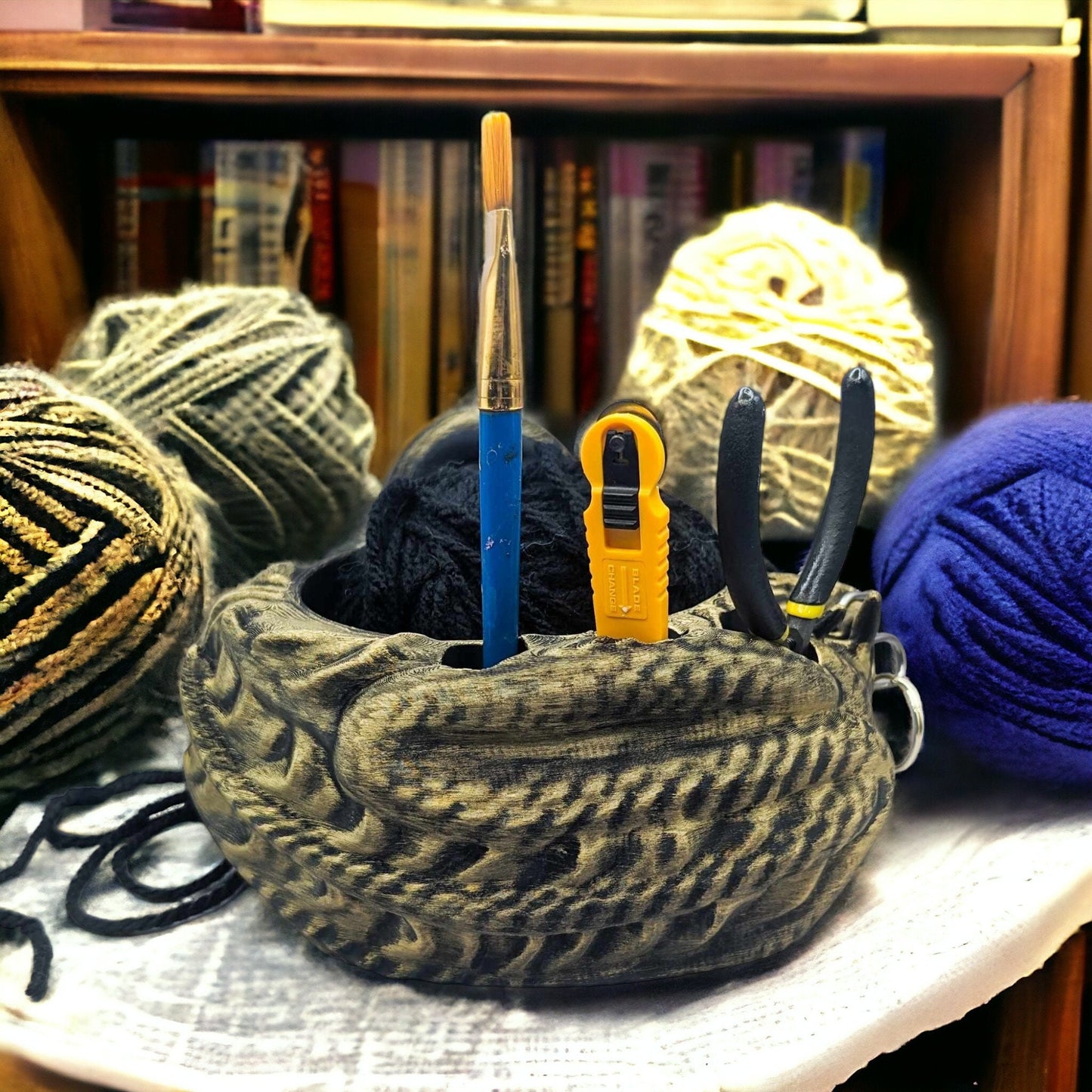 Dragon Yarn Bowl - Fantasy-Inspired Yarn Holder, 3D Printed Craft Supply for Knitting & Home Decor Accessory