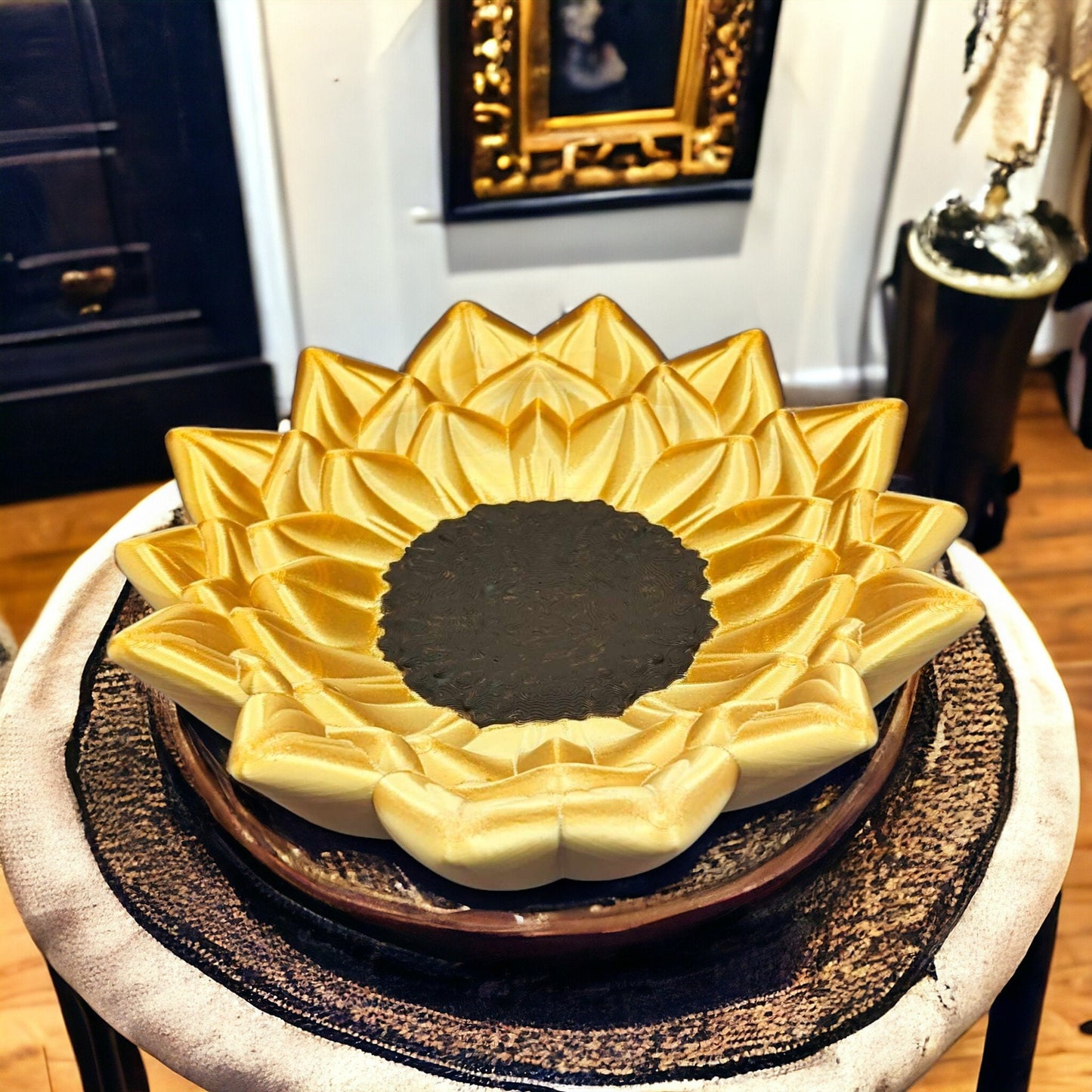 3D Printed Decor: Sunflower Trinket Key Tray - Unique Organizer for Home and Office - Great Gift Idea