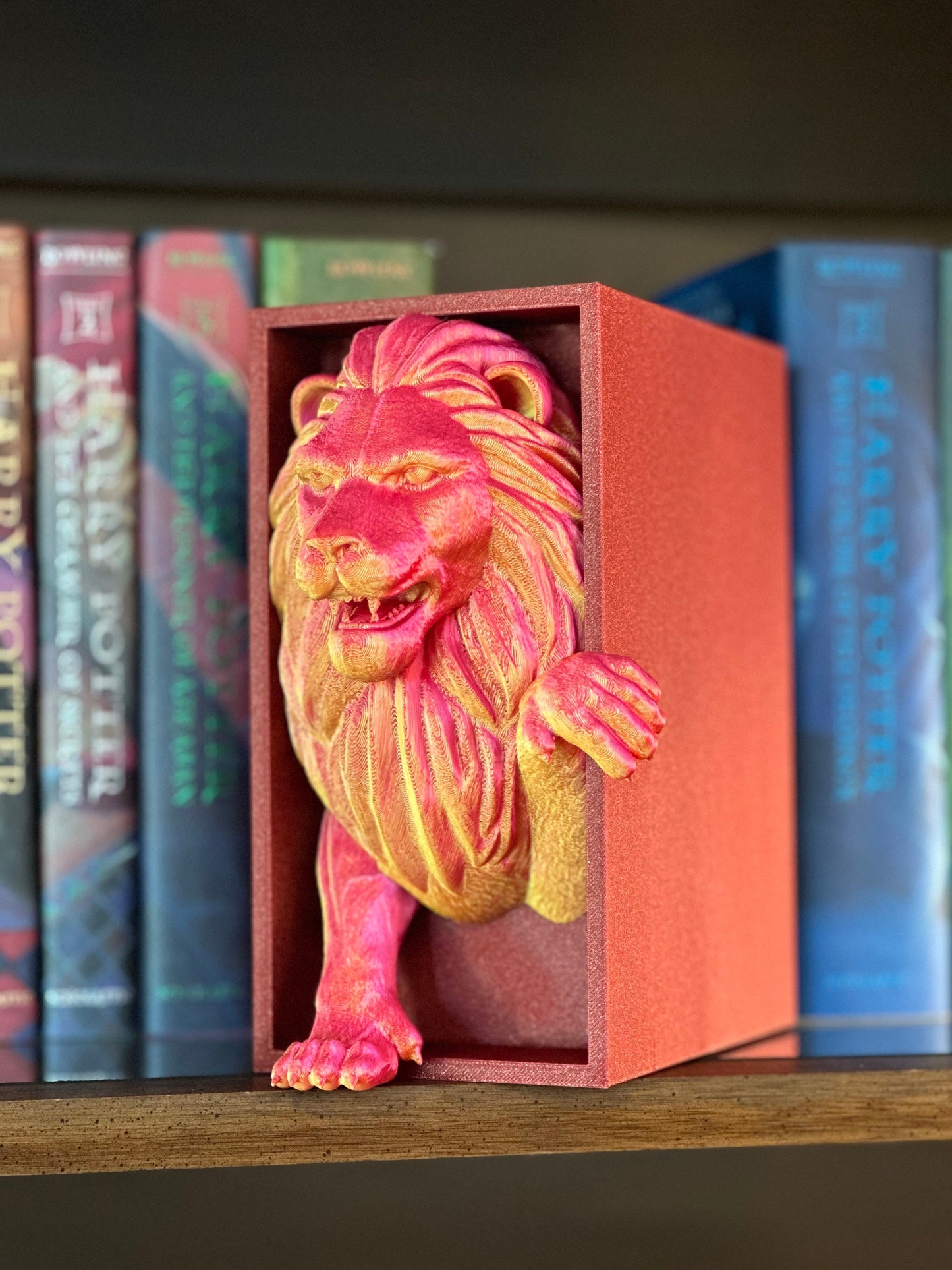 Gryffindor Lion Emerging: 3D Printed Book Nook D and D Fantasy Horror Enthusiasts Shelf Decor End