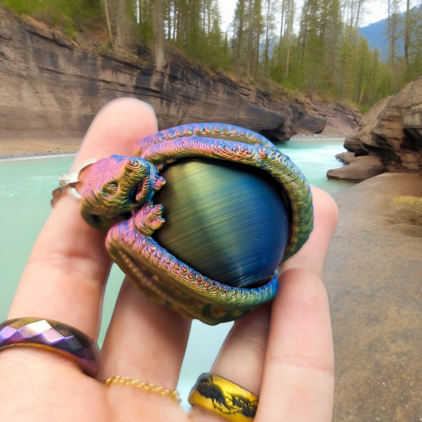 Fidget Toy Keychain: 3D Printed Cat Gyroid, Cat Ball Dragon Ball Designs - Unique Stress Relief Trinket