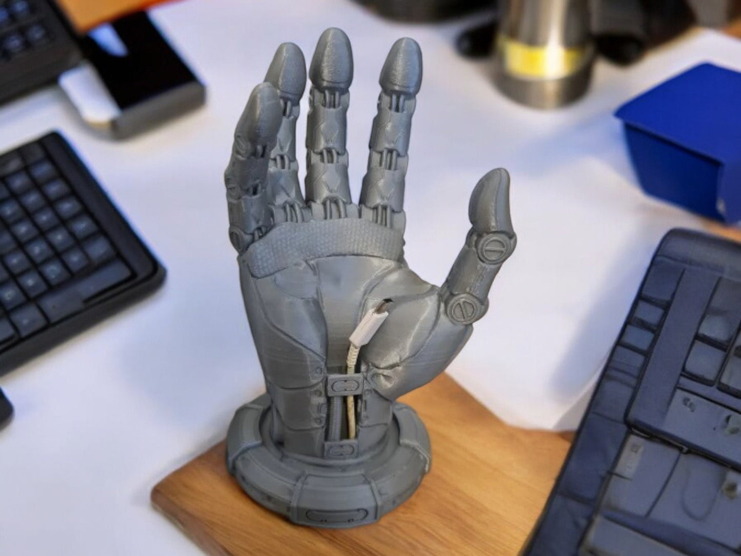 Android Robot Hand Phone Holder | 3D Printed Stand | Unique Gift for Tech Lovers | Desk or Home Decor