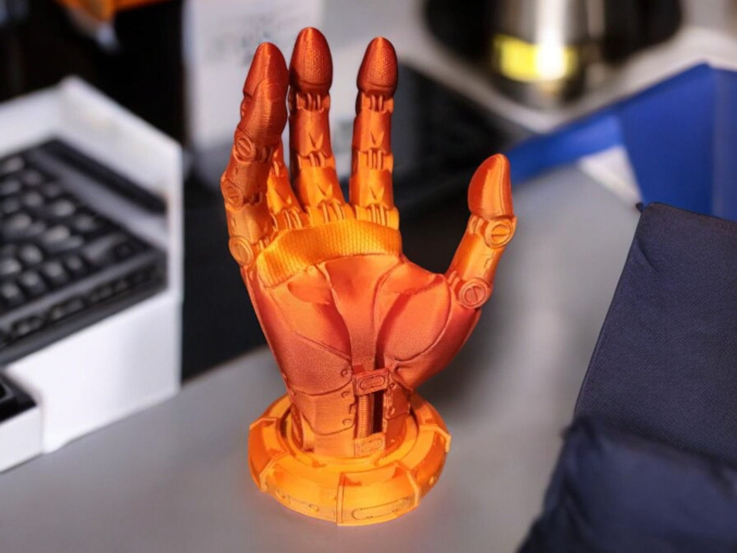 Android Robot Hand Phone Holder | 3D Printed Stand | Unique Gift for Tech Lovers | Desk or Home Decor