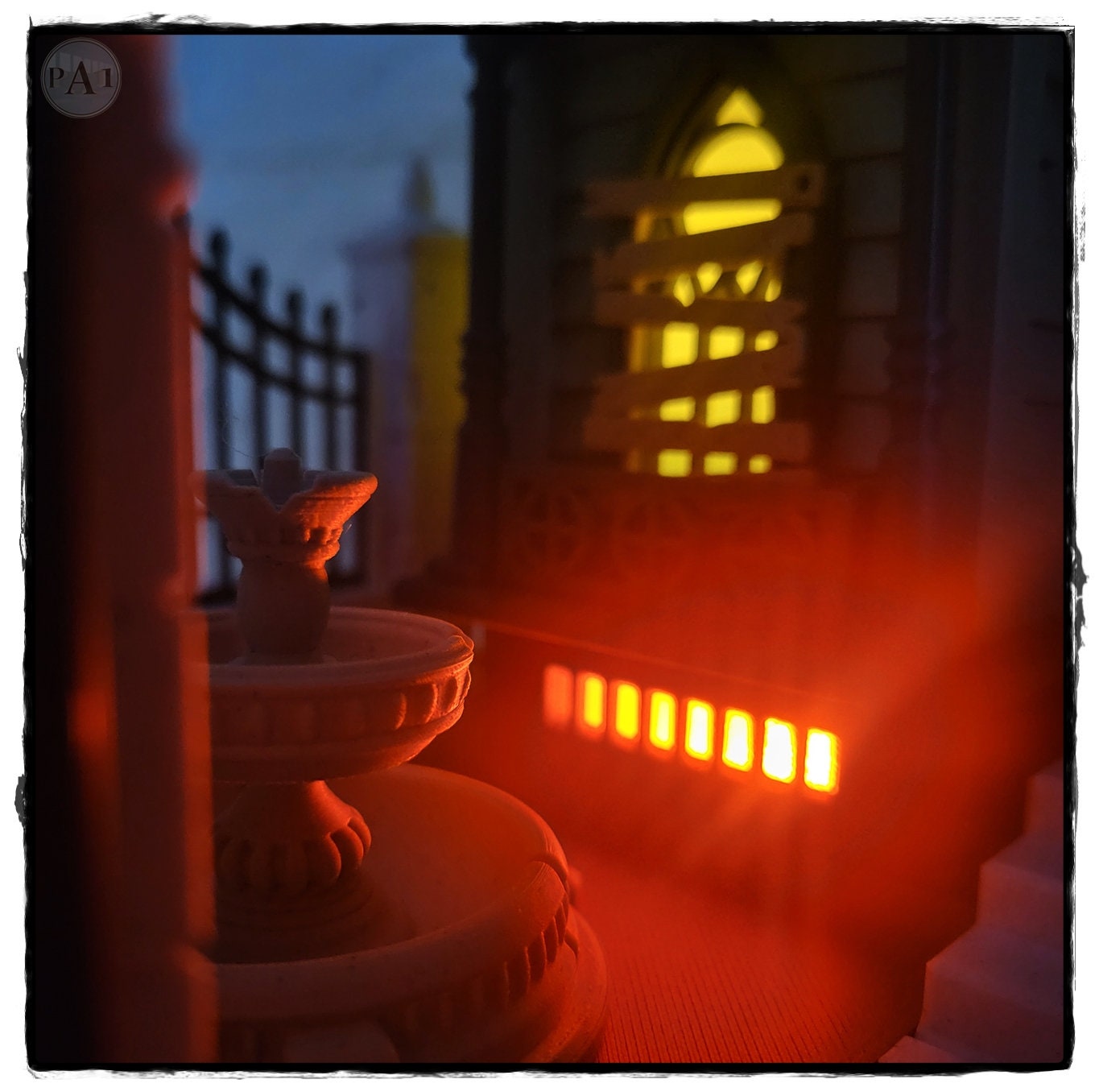 Abandoned Haunted House Diorama | Creepy Miniature Home Decor for Collectors & Model Fans