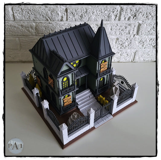 Abandoned Haunted House Diorama | Creepy Miniature Home Decor for Collectors & Model Fans