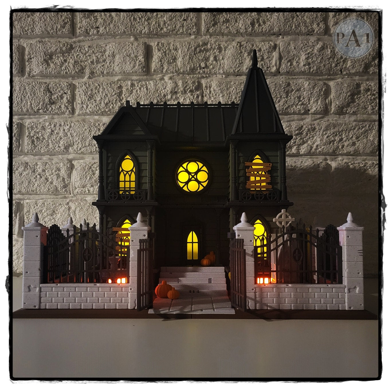 Abandoned Haunted House Diorama | Creepy Miniature Home Decor for Collectors & Model Fans
