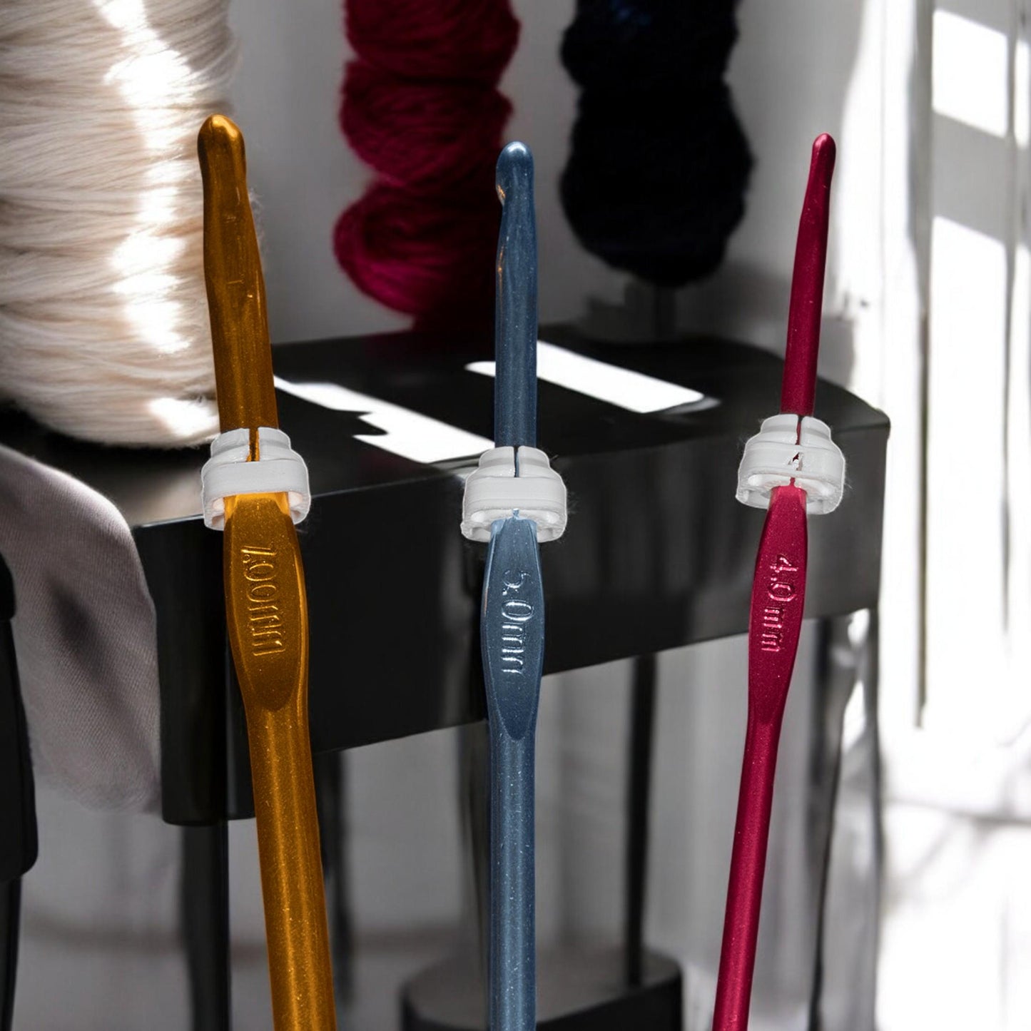 Cat Yarn Holder – Cute Cat Yarn Bowl Hook Case, Knitting Supplies Organizer, Perfect Gift for Feline Lovers & Crochet Enthusiasts