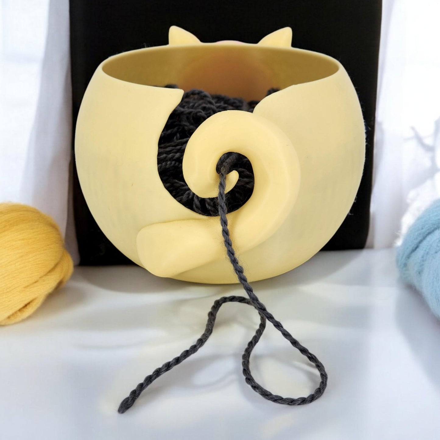 Cat Bobble Yarn Bowl - Perfect Gift for Knitting & Crochet Lovers, Feline Themed Accessory, Handmade Yarn Organizer