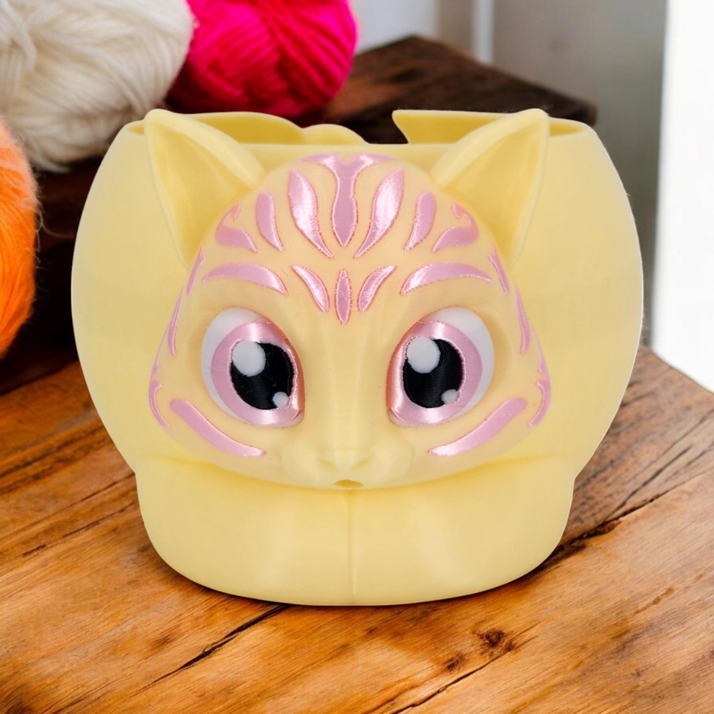 Cat Bobble Yarn Bowl - Perfect Gift for Knitting & Crochet Lovers, Feline Themed Accessory, Handmade Yarn Organizer