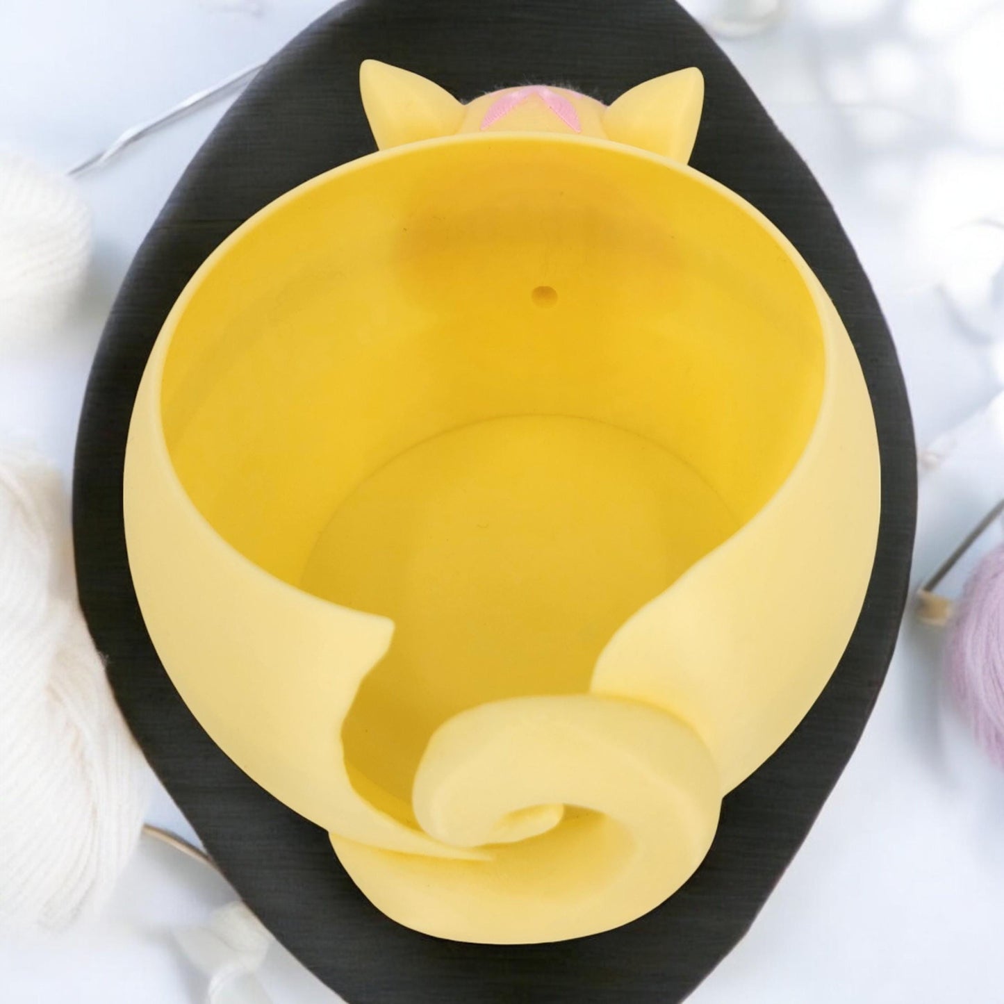 Cat Bobble Yarn Bowl - Perfect Gift for Knitting & Crochet Lovers, Feline Themed Accessory, Handmade Yarn Organizer