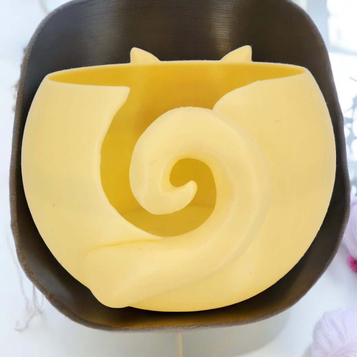 Cat Bobble Yarn Bowl - Perfect Gift for Knitting & Crochet Lovers, Feline Themed Accessory, Handmade Yarn Organizer