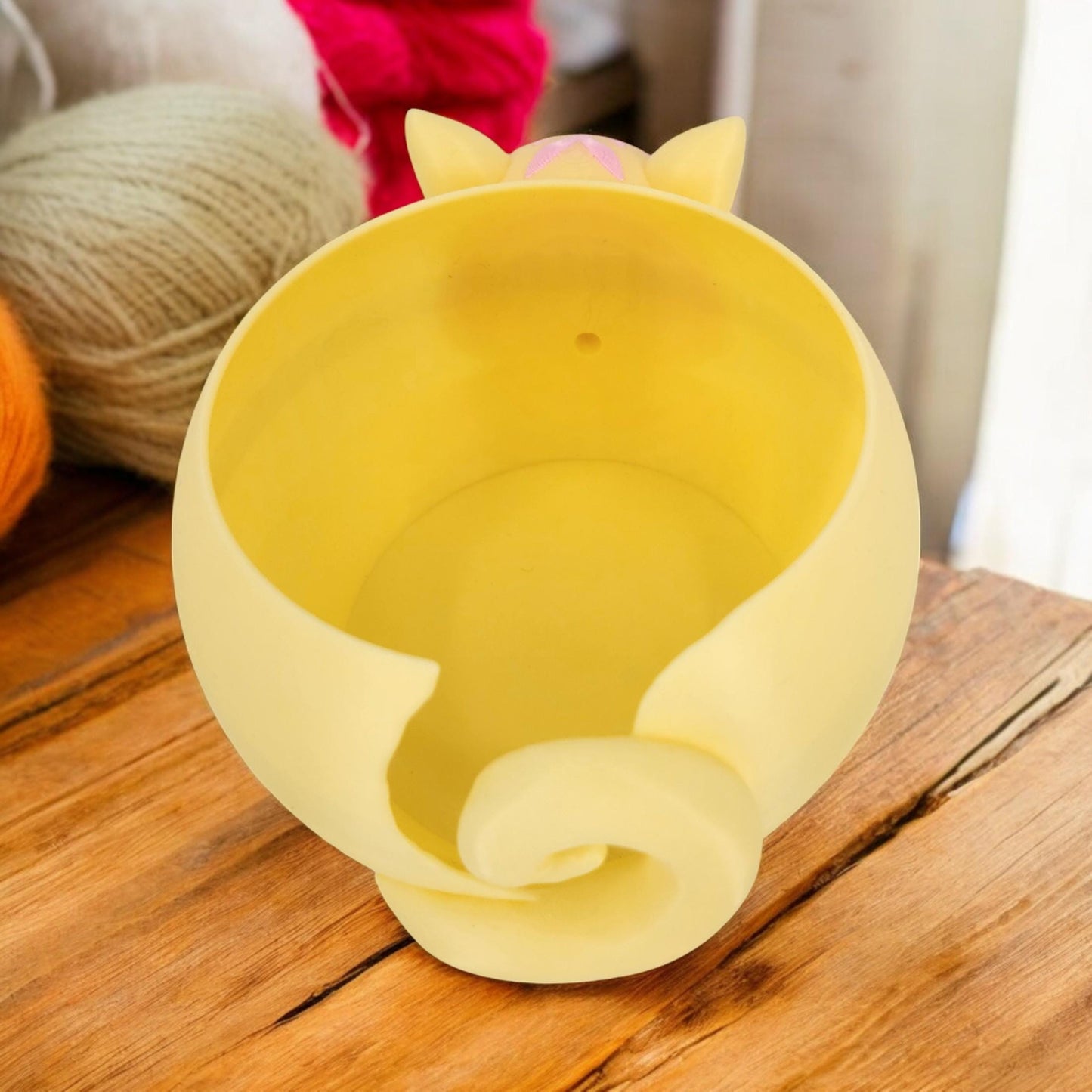 Cat Bobble Yarn Bowl - Perfect Gift for Knitting & Crochet Lovers, Feline Themed Accessory, Handmade Yarn Organizer