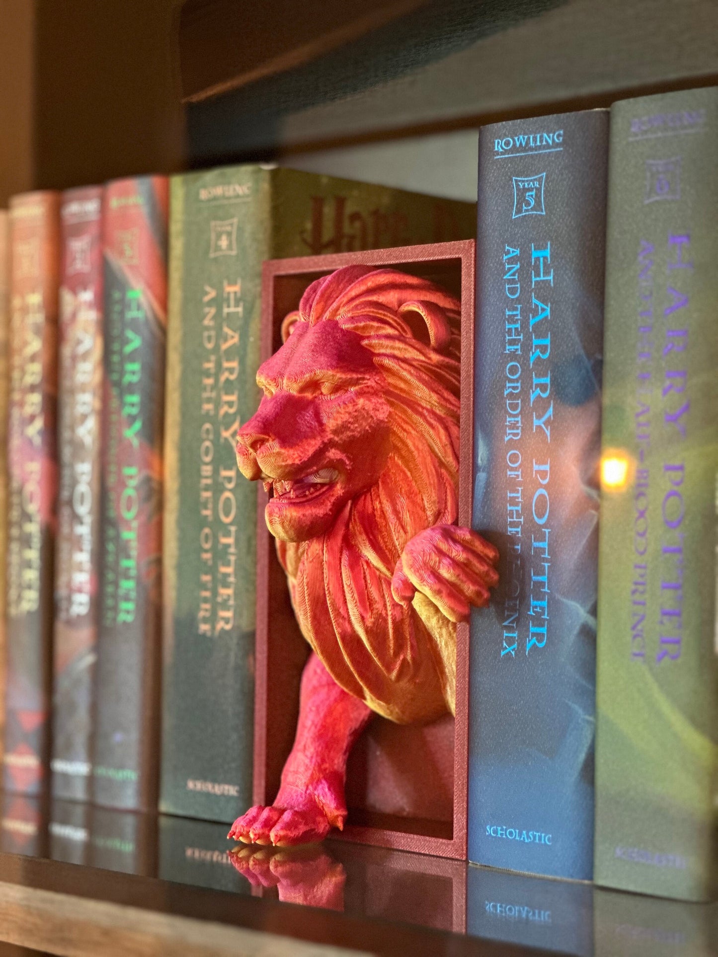 Gryffindor Lion Emerging: 3D Printed Book Nook D and D Fantasy Horror Enthusiasts Shelf Decor End