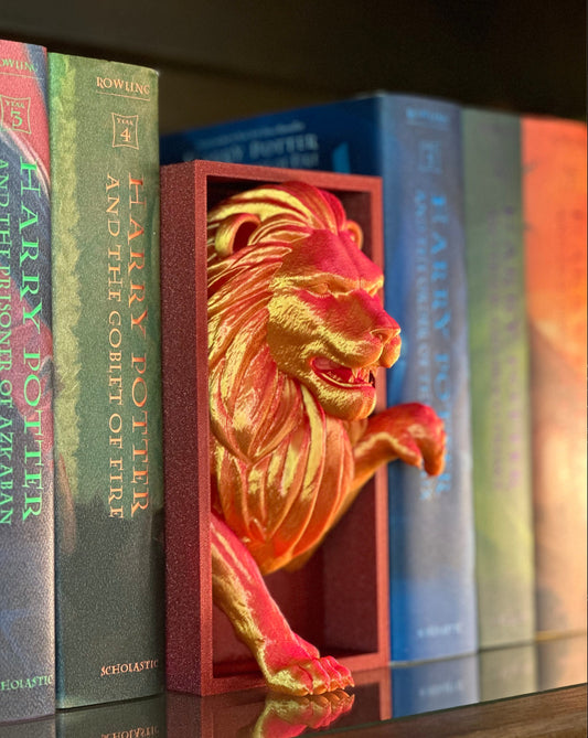 Gryffindor Lion Emerging: 3D Printed Book Nook D and D Fantasy Horror Enthusiasts Shelf Decor End