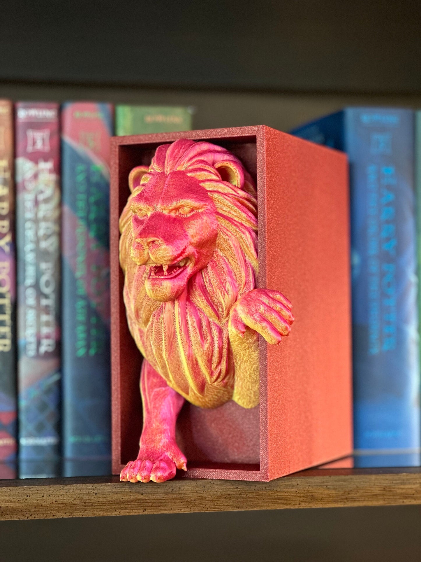 Gryffindor Lion Emerging: 3D Printed Book Nook D and D Fantasy Horror Enthusiasts Shelf Decor End